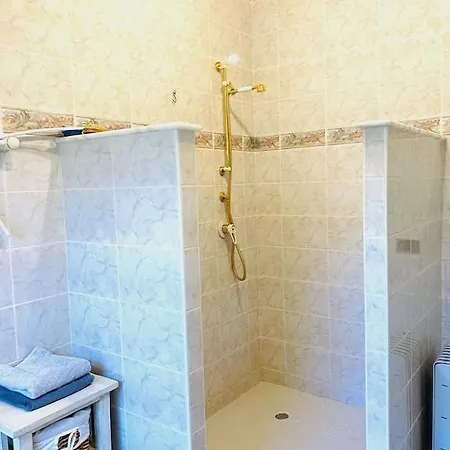 Tomaso - Mit Privatem Pool Villa Triei