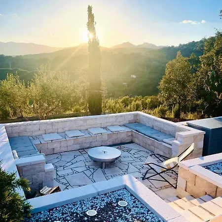 Tomaso - Mit Privatem Pool Villa