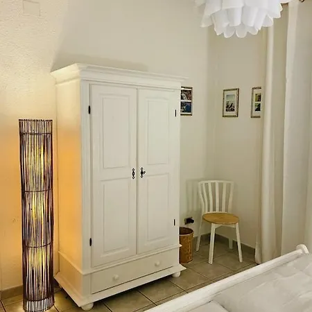 Villa Tomaso - Mit Privatem Pool Triei